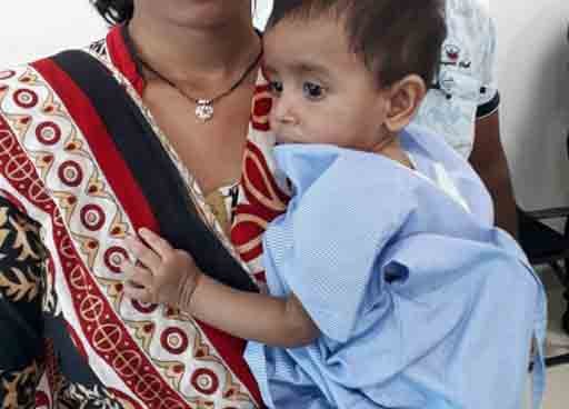 Baby-Aryan-with-his-mother..jpg