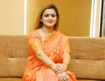 Anu-Bajaj_-President-PARI.jpg