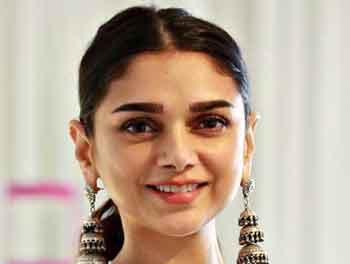 Aditi-Rao-Hydari.jpg
