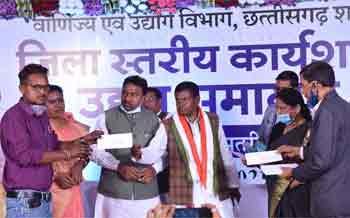 Minister-1.jpg