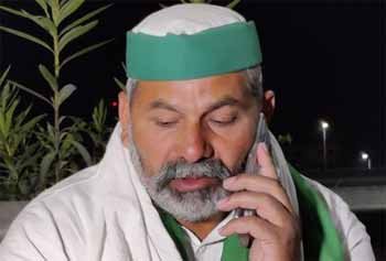 rakesh-tikait-on-21-april-a.jpg