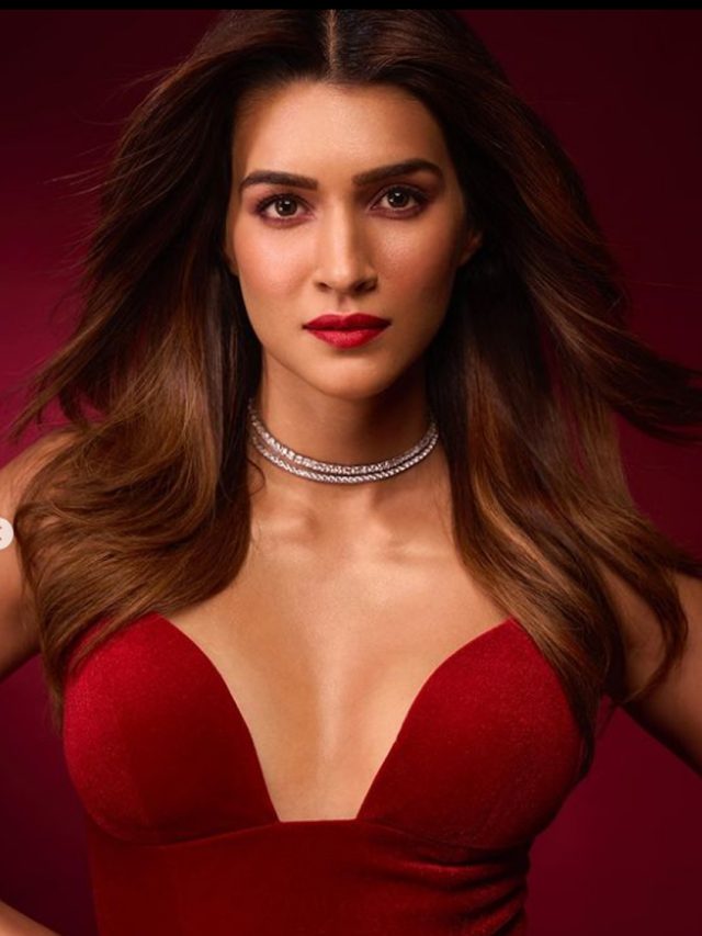 The bold and wild look of Kriti Sanon, Lead actress of the film Adipurush went viral