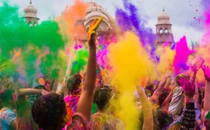 astrological benefits of wearing white clothes on holi astrological benefits of wearing white clothes on holi