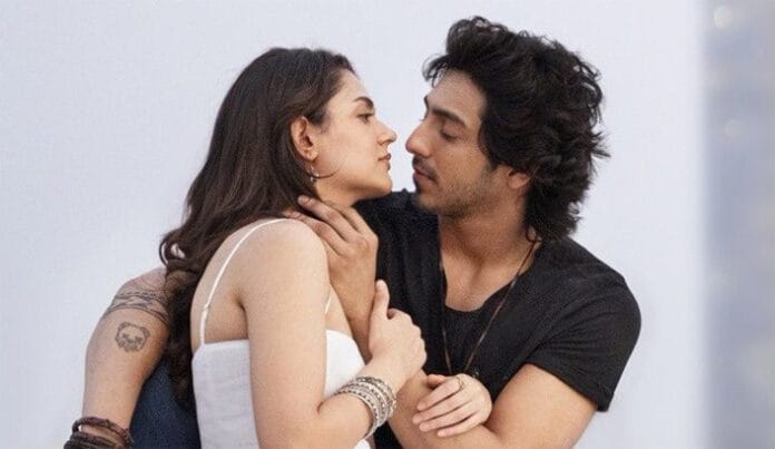 Ahaan-Pandey-and-Anit-Padda Ahaan Pandey and Anit Padda in Saiyaara — The box office darlings of 2025.
