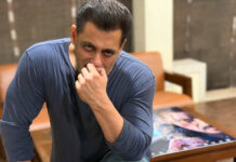 Salman Khan Opens Up About Past Rift with Arijit Singh, Confirms Friendship on Bigg Boss 19 Salman Khan speaking on Bigg Boss 19 about resolving his past misunderstanding with singer Arijit Singh, confirming their friendship.