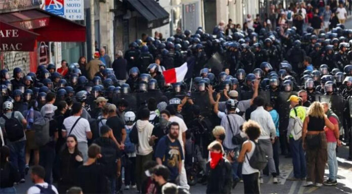 france-strike-budget-cuts-e