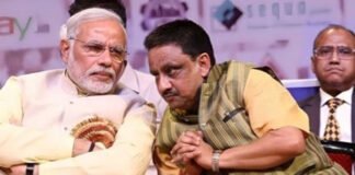 PM Modi with BJP MP Praveen Khandelwal