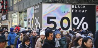 Shoppers drive record Black Friday online sales as AI-powered discounts and mobile deals surge in 2025.