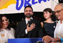 Mira Nair Trends After Son’s Political Victory: Zohran Mamdani’s NYC Win Sparks Bollywood-Style Celebrations Filmmaker Mira Nair trends online after her son, Zohran Mamdani, secures victory in New York elections