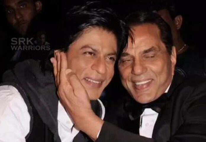 shah-rukh-khan-visits-dharm