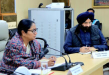 Delhi Sets Up High-Level Anti-Pollution Task Force as AQI Soars to 450 Ahead of Harsh Winter Spell Chief Minister Rekha Gupta