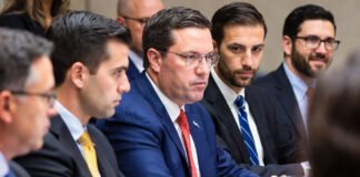 US immigration agents conducting raids amid Trump’s 2026 policy expansion