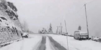 Dense fog and cold weather conditions in North India on December 27
