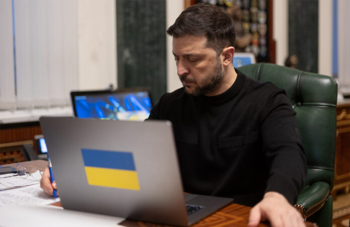 Zelenskyy Urges Western Support as Russia Plans Prolonged War Ukrainian President Zelenskyy warns Russia plans to continue war next year