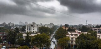 Rain and gusty winds affect Delhi-NCR as weather changes in January