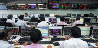 Indian stock market opens flat with Sensex and Nifty slipping