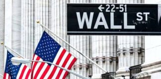 Wall Street traders react to semiconductor rally on the first trading day of 2026