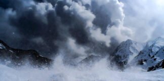 Snowfall in the western Himalayas as a fresh western disturbance affects North India weather