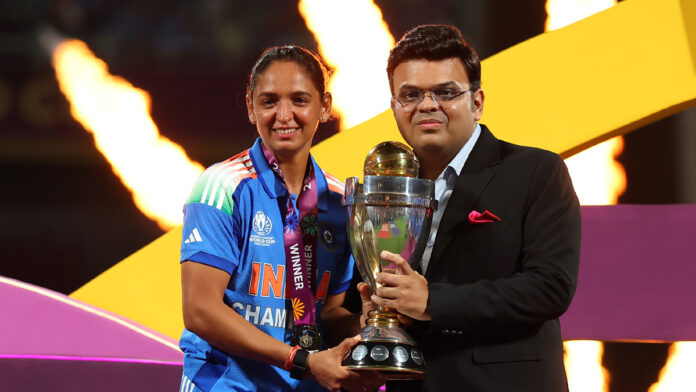 harmanpreet-kaur-most-match Harmanpreet Kaur celebrating milestone during international match