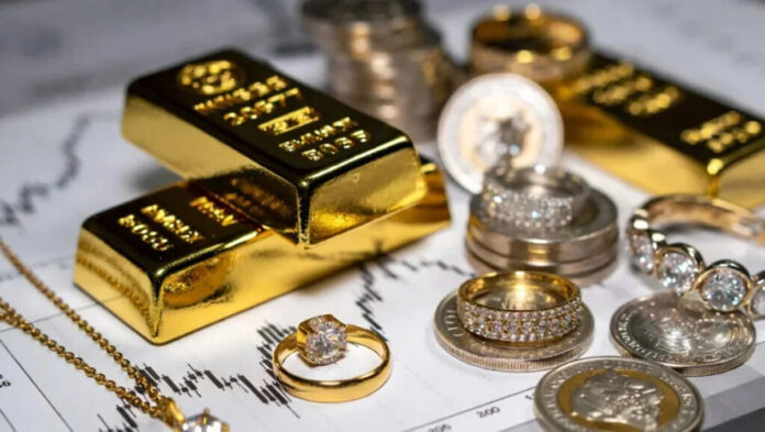 gold-silver-price-surge-mid Gold bars and silver bullion reflecting rising precious metal prices amid global geopolitical tensions