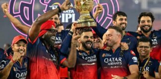 Royal Challengers Bengaluru players celebrating during an IPL match highlighting the franchise’s growing global valuation