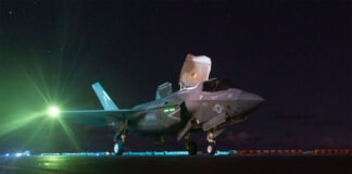 Spanish airspace restriction on US military aircraft with map of Spain and flight path blocked symbol during Iran conflict