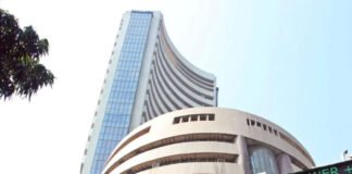 Indian stock market holiday with BSE and NSE closed sign on Mahavir Jayanti
