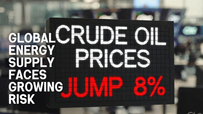strait-of-hormuz-oil-price- Oil tankers navigating the Strait of Hormuz amid rising West Asia tensions impacting global crude oil prices