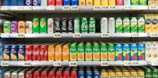 Empty shelves of canned soft drinks in India due to aluminium shortage