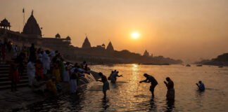 Vaishakh Amavasya 2026 rituals devotees performing tarpan and holy river bath