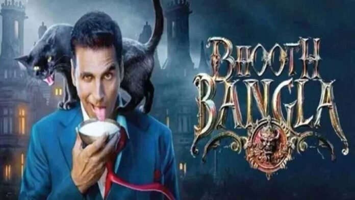 Bhooth Bangla Movie Scene Akshay Kumar Haunted Mansion Akshay Kumar in Bhooth Bangla haunted mansion scene with eerie lighting