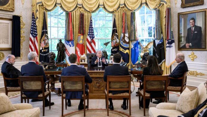 H-1B Visa Bill Sparks Sharp Divide: Experts Warn of Economic Fallout as Trump Allies Push Crackdown H-1B Visa Bill Sparks Sharp Divide: Experts Warn of Economic Fallout as Trump Allies Push Crackdown