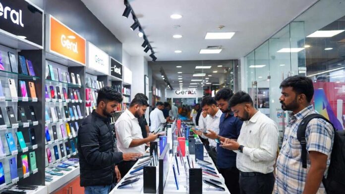 India Smartphone Market Hits 6-Year Low as Prices Surge, Budget Segment Demand Collapses India Smartphone Market Hits 6-Year Low as Prices Surge, Budget Segment Demand Collapses