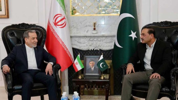 Araghchi Meets Asim Munir in Islamabad, Rejects Nuclear Talks Amid US Diplomatic Moves