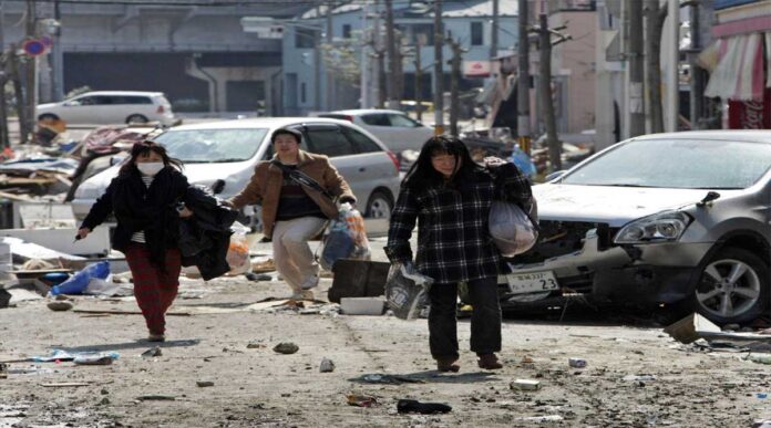 Japan Issues Mega-Quake Warning After 7.7 Magnitude Earthquake Triggers Tsunami Alerts