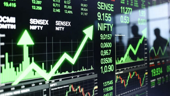 Stock market gains for the fourth consecutive day driven by IT stocks and falling crude oil prices.