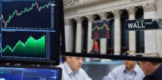 S&P 500 Rebounds Near Highs Before CPI, Iran Talks