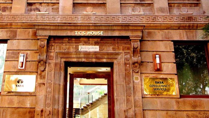 TCS Announces End of Layoffs, Resumes Salary Increments as Profit Jumps; Nasik BPO Case Under Investigation TCS Announces End of Layoffs, Resumes Salary Increments as Profit Jumps; Nasik BPO Case Under Investigation
