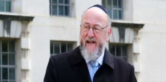 UK Chief Rabbi Warns of ‘Sustained Violence’ Against Jews as Arson Attacks Rise