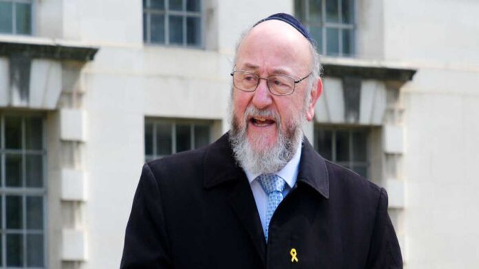 UK Chief Rabbi Warns of ‘Sustained Violence’ Against Jews as Arson Attacks Rise