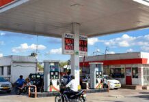 Fuel Price Hike Likely in India: Crude Oil Surge and Middle East Tensions May Push Petrol, Diesel Rates Higher Petrol pump in India showing fuel prices amid crude oil surge