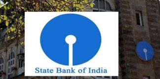 SBI bank branch closed notice displayed as customers prepare for possible banking disruptions in May 2026