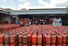 LPG Import Strategy: India Diversifies Supply Sources, Increases US Purchases Amid Middle East Uncertainty India has significantly increased LPG imports from the United States and other countries to diversify energy supplies and reduce dependence on Gulf sources.