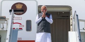 PM Modi Arrives in Paris After G7 Summit