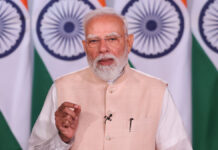 PM Modi Reviews Growth Strategy With Economic Advisory Council Amid Global Challenges Prime Minister Narendra Modi chairing a high-level meeting with members of the Economic Advisory Council to discuss India's growth strategy.