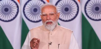 Prime Minister Narendra Modi chairing a high-level meeting with members of the Economic Advisory Council to discuss India's growth strategy.