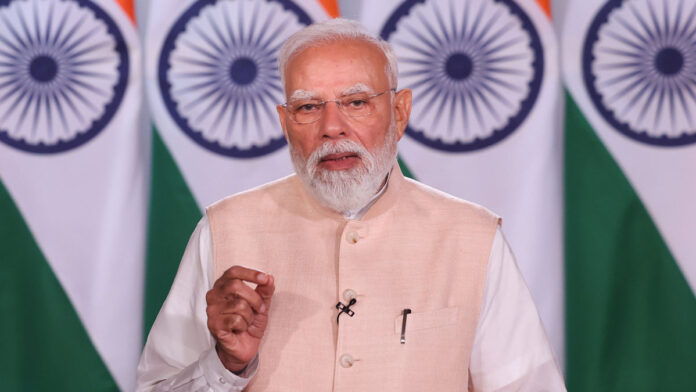 PM Modi Holds Economic Review Meeting With Advisory Council Prime Minister Narendra Modi chairing a high-level meeting with members of the Economic Advisory Council to discuss India's growth strategy.