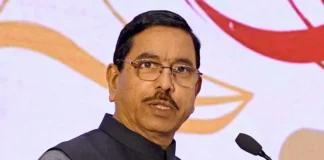 Prahlad Joshi has been given additional charge of the Ministry of Education following the resignation of Dharmendra Pradhan.