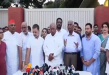 INDIA Bloc to Stage Symbolic ‘Jan Mahabhiyog’ Against CEC Today; Rahul Gandhi, Akhilesh Yadav Expected at Mega Rally Tomorrow INDIA bloc's symbolic Jan Mahabhiyog against Chief Election Commissioner Gyanesh Kumar ahead of the November 1 Opposition rally in Delhi.