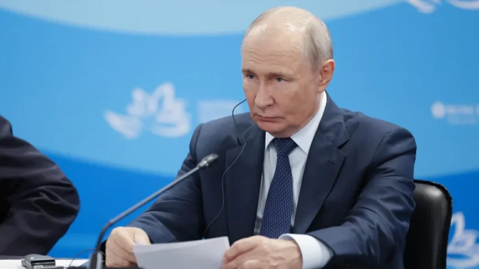 Putin has reportedly proposed meeting Trump and Xi Jinping in November to discuss the Ukraine war, but the summit remains unconfirmed. Putin has reportedly proposed meeting Trump and Xi Jinping in November to discuss the Ukraine war, but the summit remains unconfirmed.
